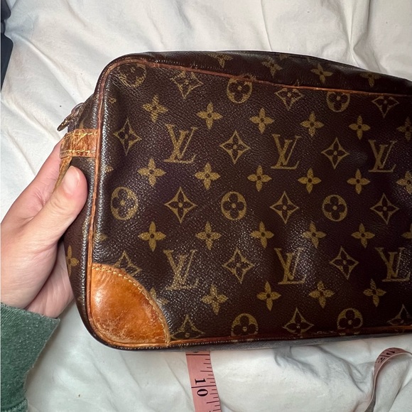 PRELOVED Louis Vuitton Large Marly Dragonne Pouch - Picture 9 of 16